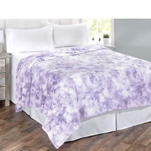 Purple marbleized watercolor lilac blanket